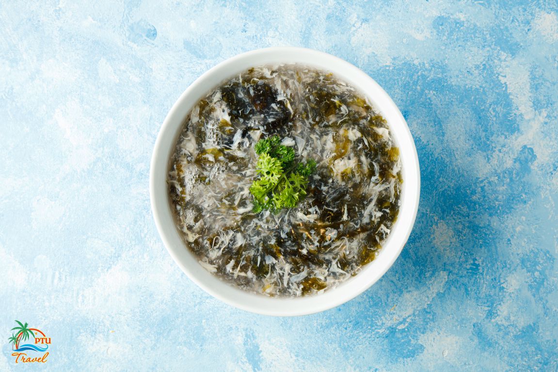 Thực đơn khách Việt - Soup rong biển nấu cua